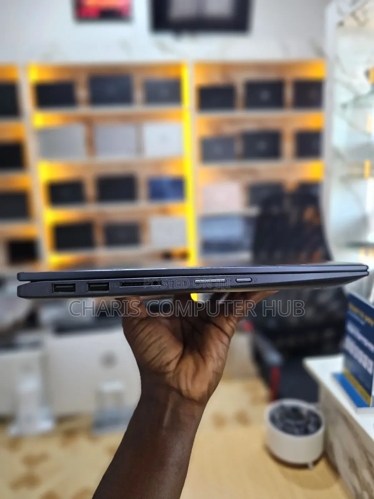 Laptop Asus VivoBook Flip 14 TP412UA 8GB Intel Core i7 SSD 512GB
