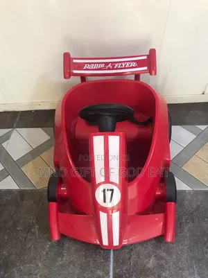 Radio Flyer Grow With Me Race, Kids Battery Powered and Remote Control