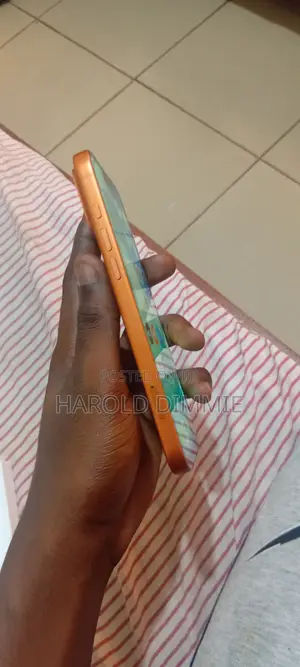 New Apple iPhone 17 Pro Max 1 TB Orange