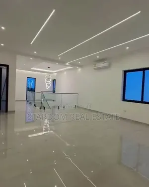 4bdrm Duplex in Sakumono for sale
