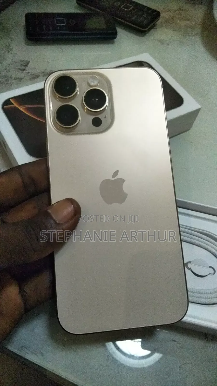 Apple iPhone 16 Pro Max 256 GB Gold