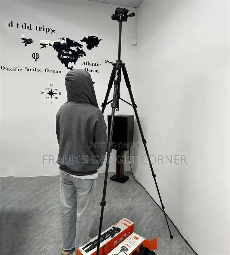Neepho Professional Camera Tripod