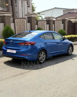 Hyundai Elantra SE Sedan FWD (2.0L 4cyl 6M) 2017 Blue