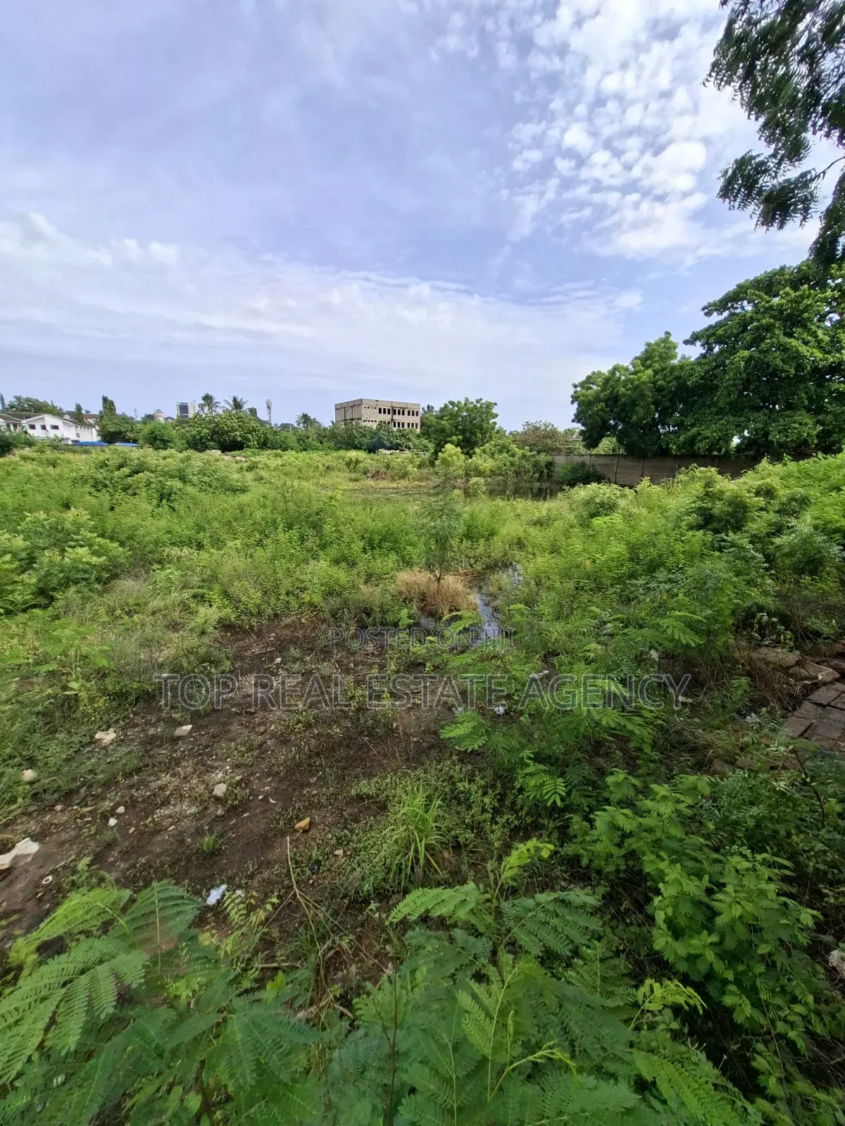 Plots of Land for Sale at Airport West Road Side