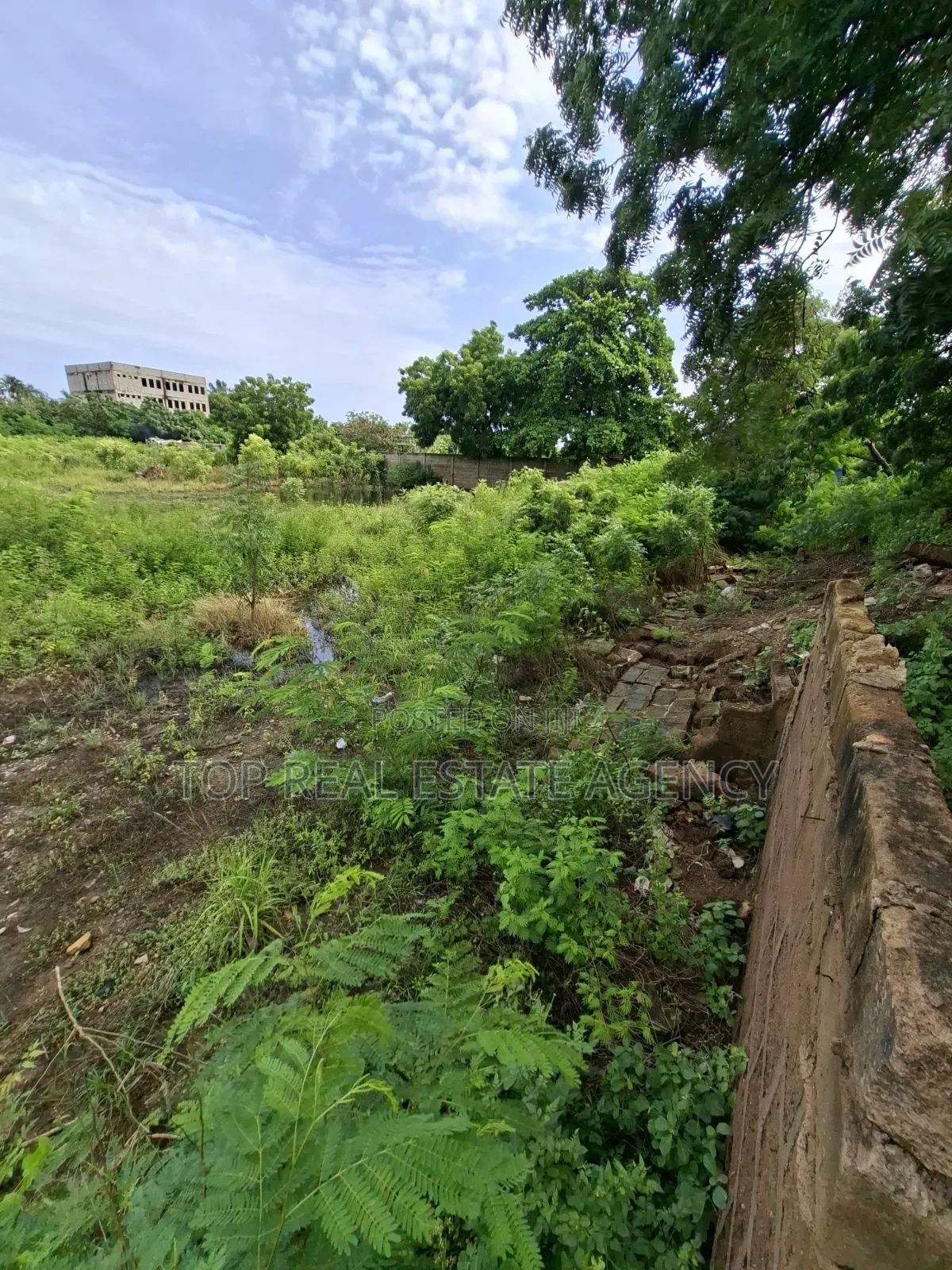 Plots of Land for Sale at Airport West Road Side