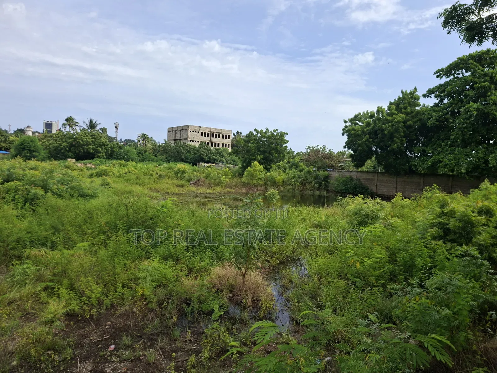 Plots of Land for Sale at Airport West Road Side