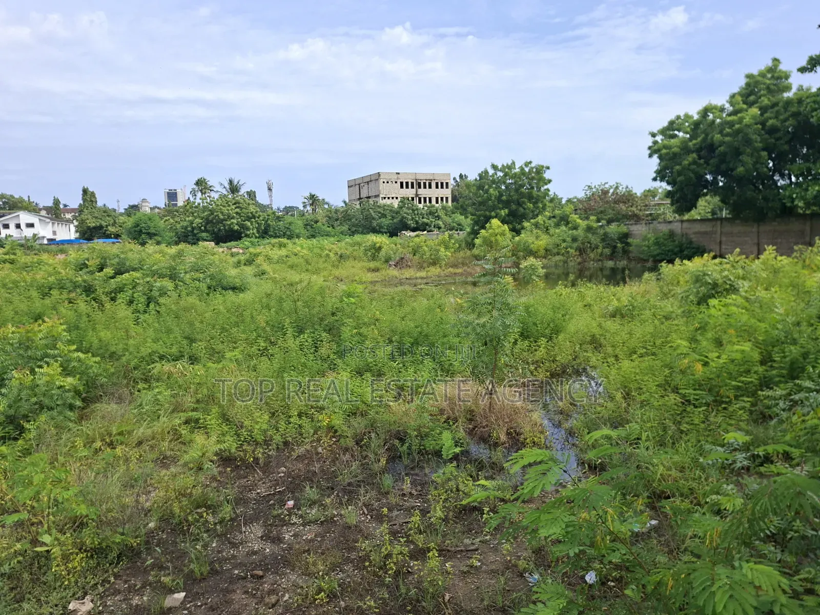 Plots of Land for Sale at Airport West Road Side