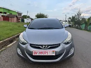 Hyundai Elantra SE 4dr Sedan (1.8L 4cyl 6M) 2014 Silver