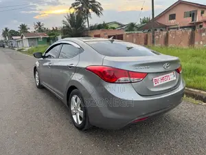 Hyundai Elantra SE 4dr Sedan (1.8L 4cyl 6M) 2014 Silver