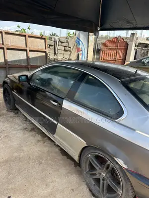 BMW 3 Series 330i RWD 2008 Gray