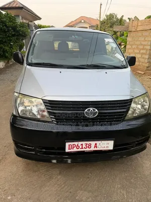 Toyota Grand HiAce 2005 Silver