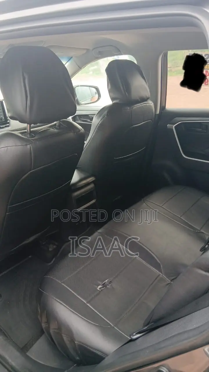 Toyota RAV4 2019 Gray