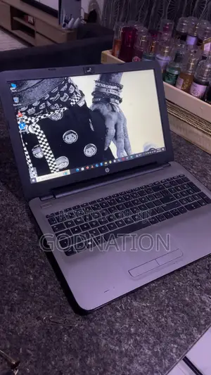Laptop HP 15 8GB Intel Core i3 SSD 1T