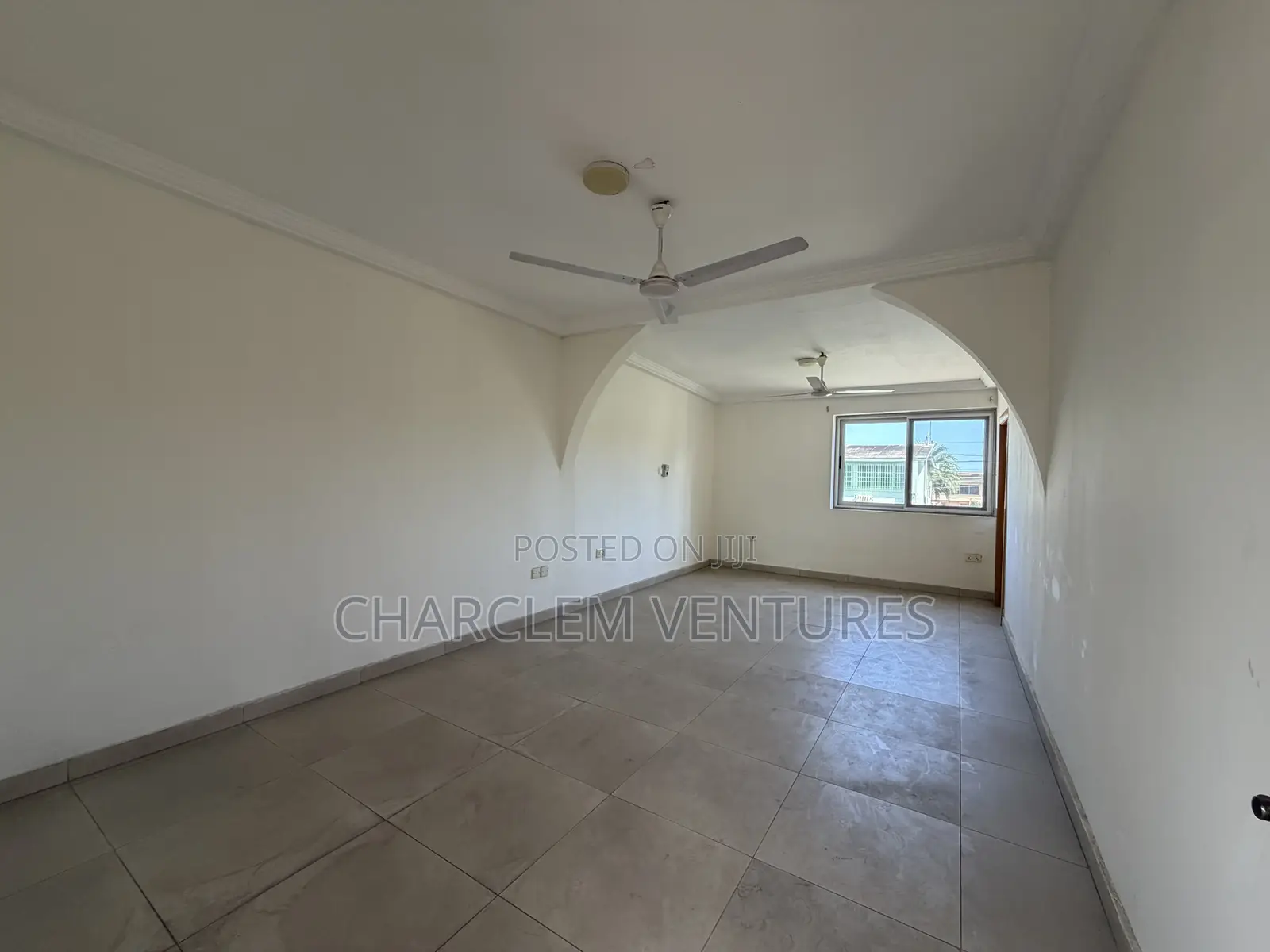 5bdrm House in Charclem Ventures, Osu for sale
