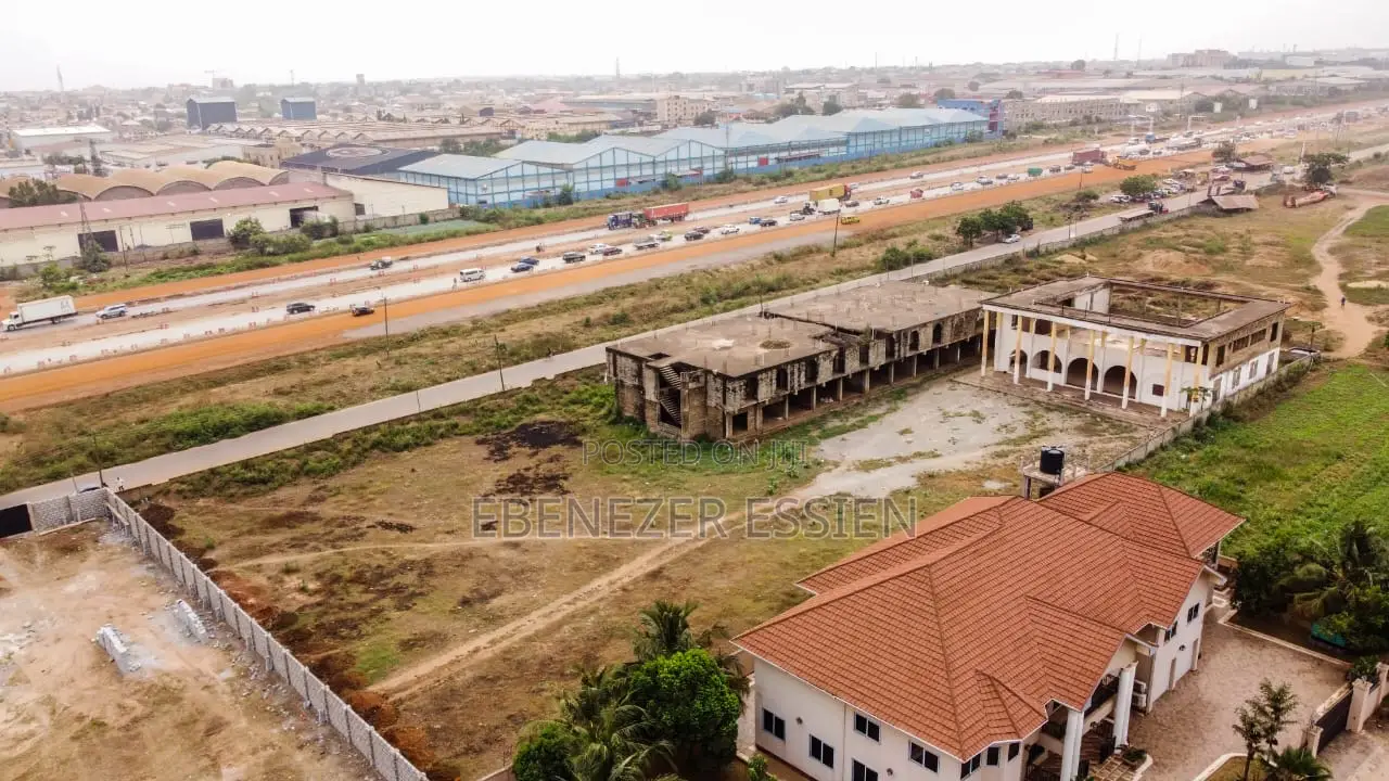 Roadside Land Title Registered 15 Plot at Trascaco Kings Cottage