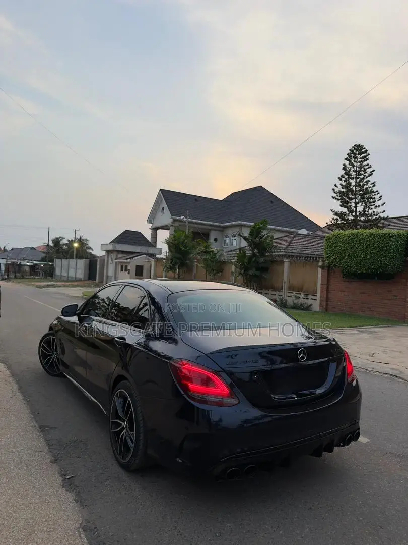 Mercedes-Benz C43 2021 Blue