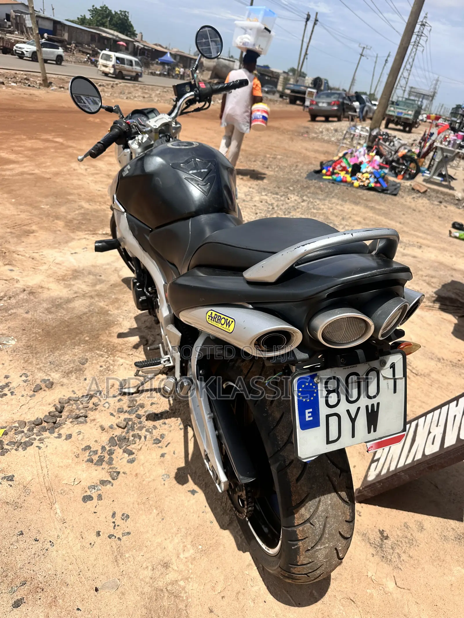 Suzuki GSR 2010 Black