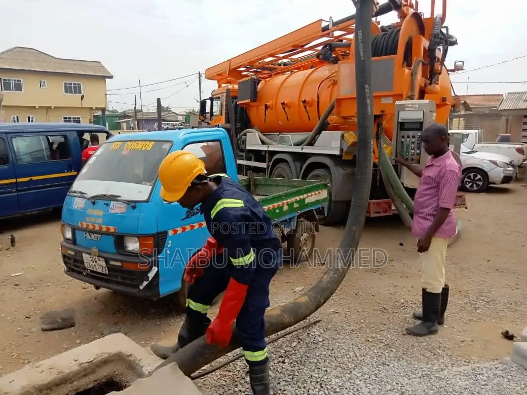 5ws Waste Management Service or Toilet Puller