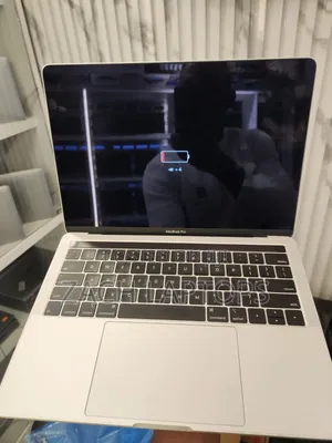 Laptop Apple MacBook Pro 2019 8GB Intel Core i5 SSD 128GB