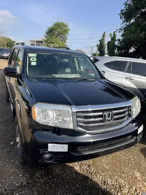 Honda Pilot Touring w/RES/Navi 4WD (3.5L 6cyl 5A) 2013 Black