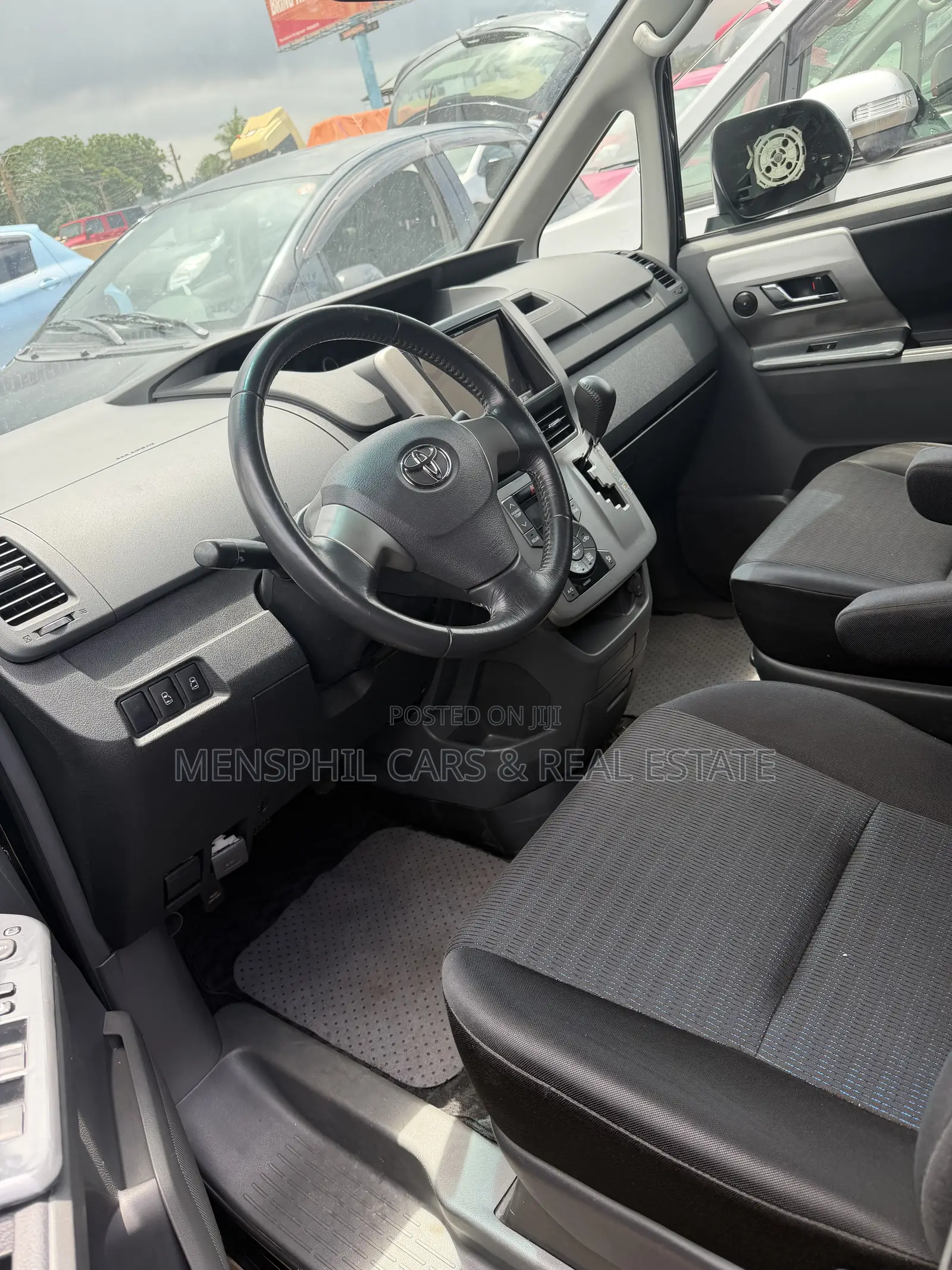 Toyota Voxy 2011 Black