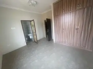 4bdrm House in East Legon for rent