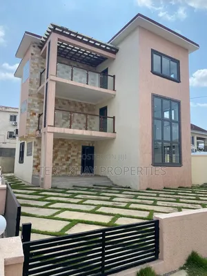 4bdrm House in Achimota, Mile 7 for sale