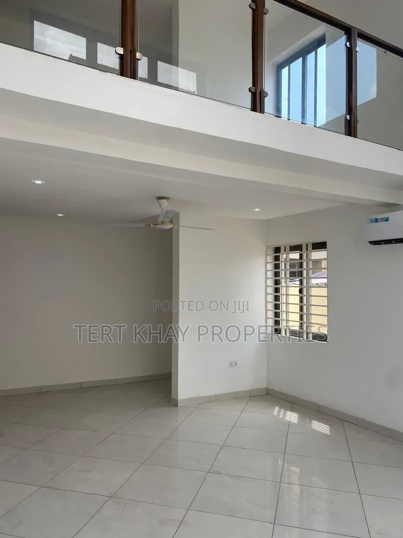 4bdrm House in Achimota, Mile 7 for sale
