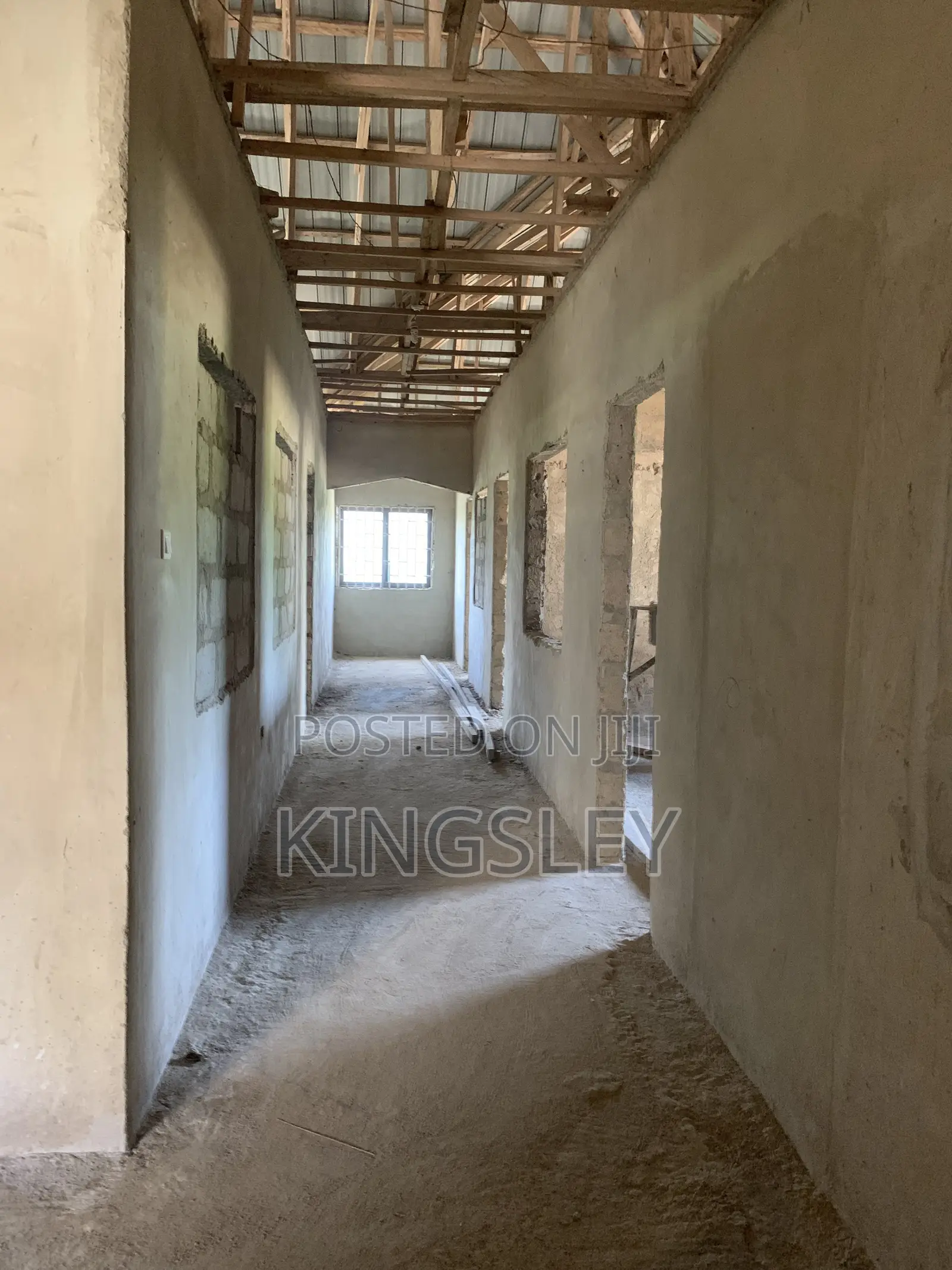 5bdrm House in Near Millennium City, Kasoa for sale
