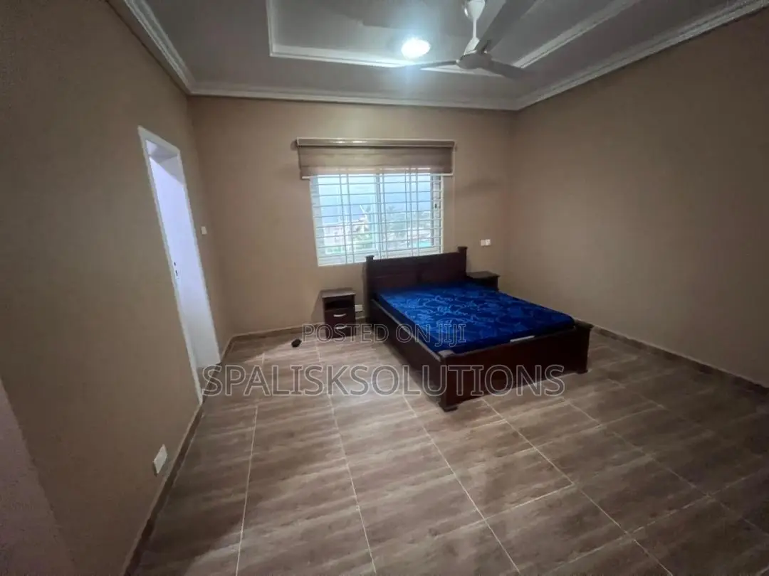 Furnished 8bdrm House in Kasoa for sale