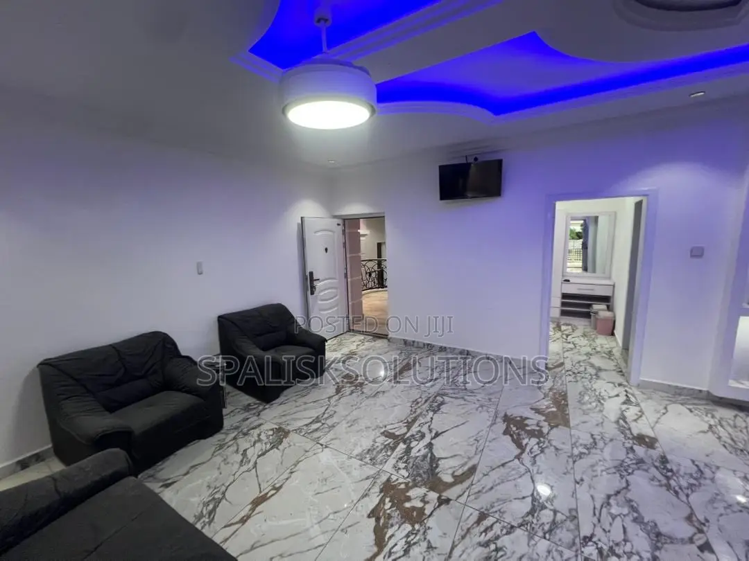 Furnished 8bdrm House in Kasoa for sale