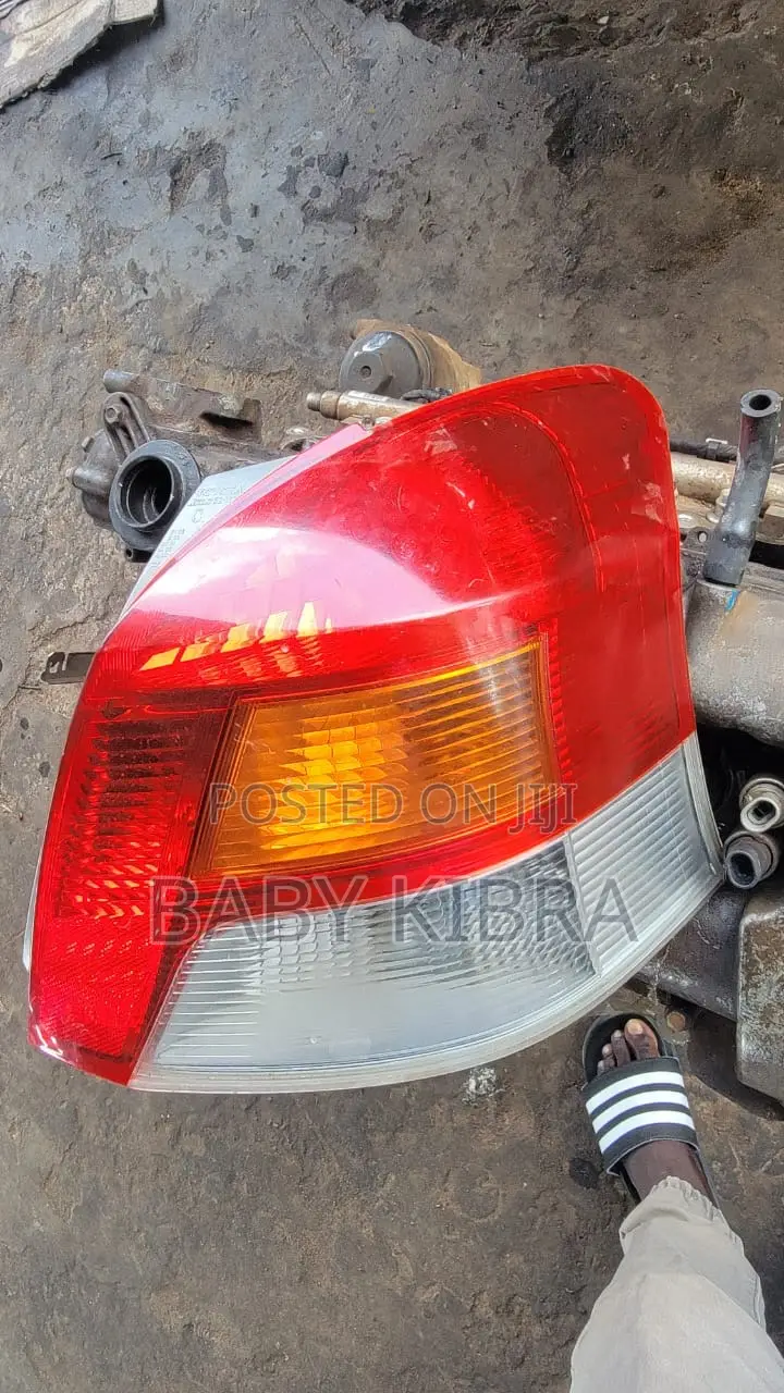 Toyota Vitz Back Light