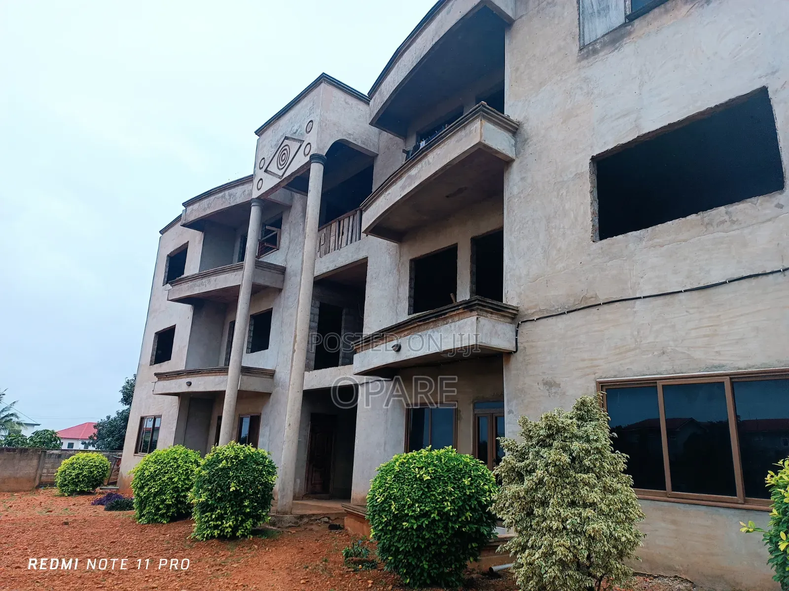 3bdrm Apartment in Geokat Ventures, Accra Metropolitan for sale
