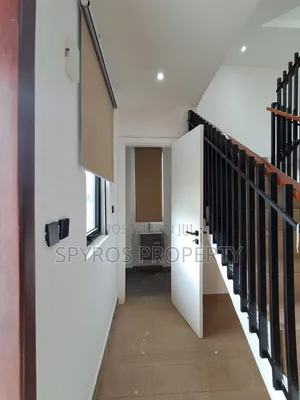4bdrm Townhouse / Terrace in 15 Burma Enclave for rent
