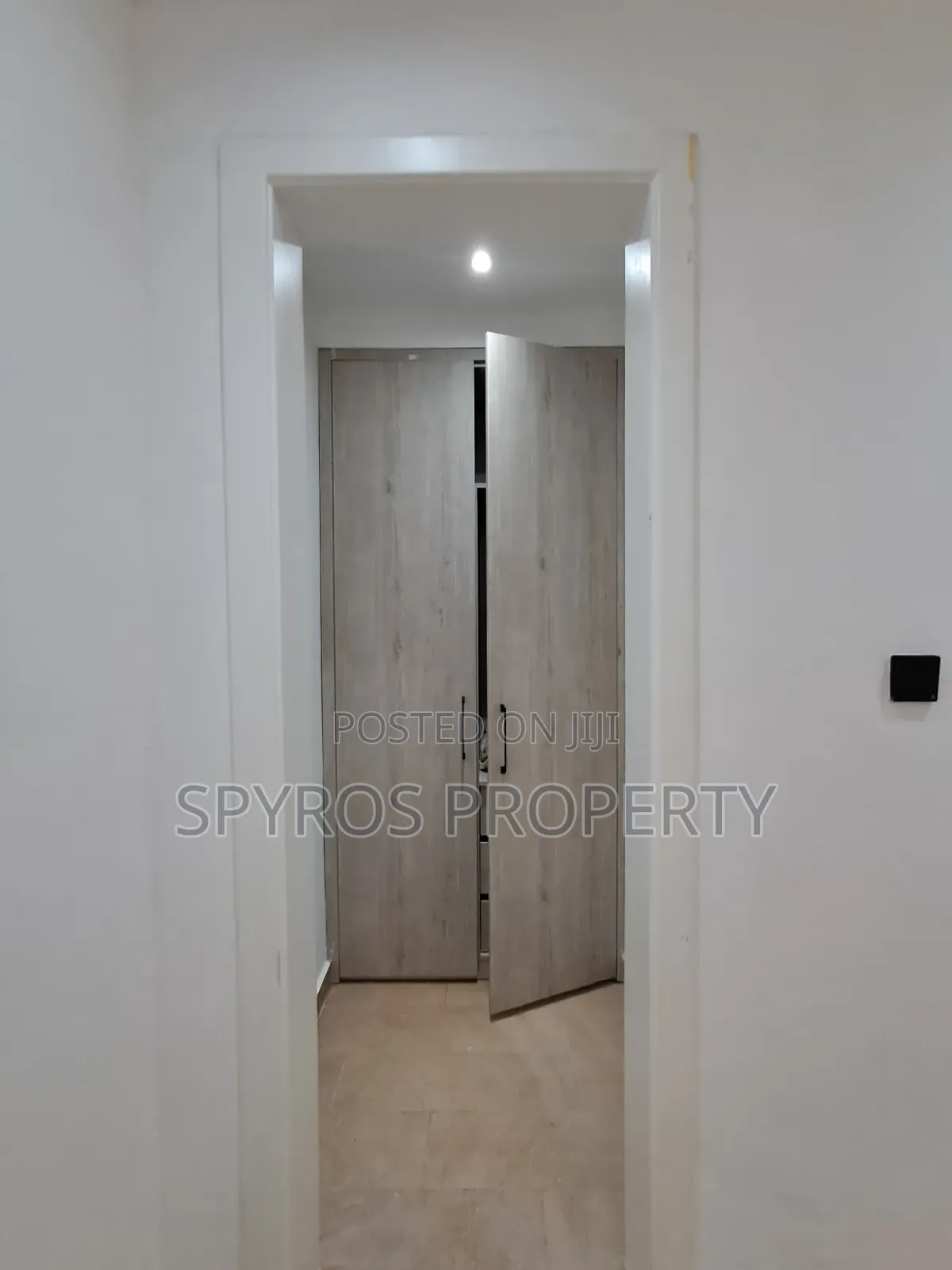 4bdrm Townhouse / Terrace in 15 Burma Enclave for rent