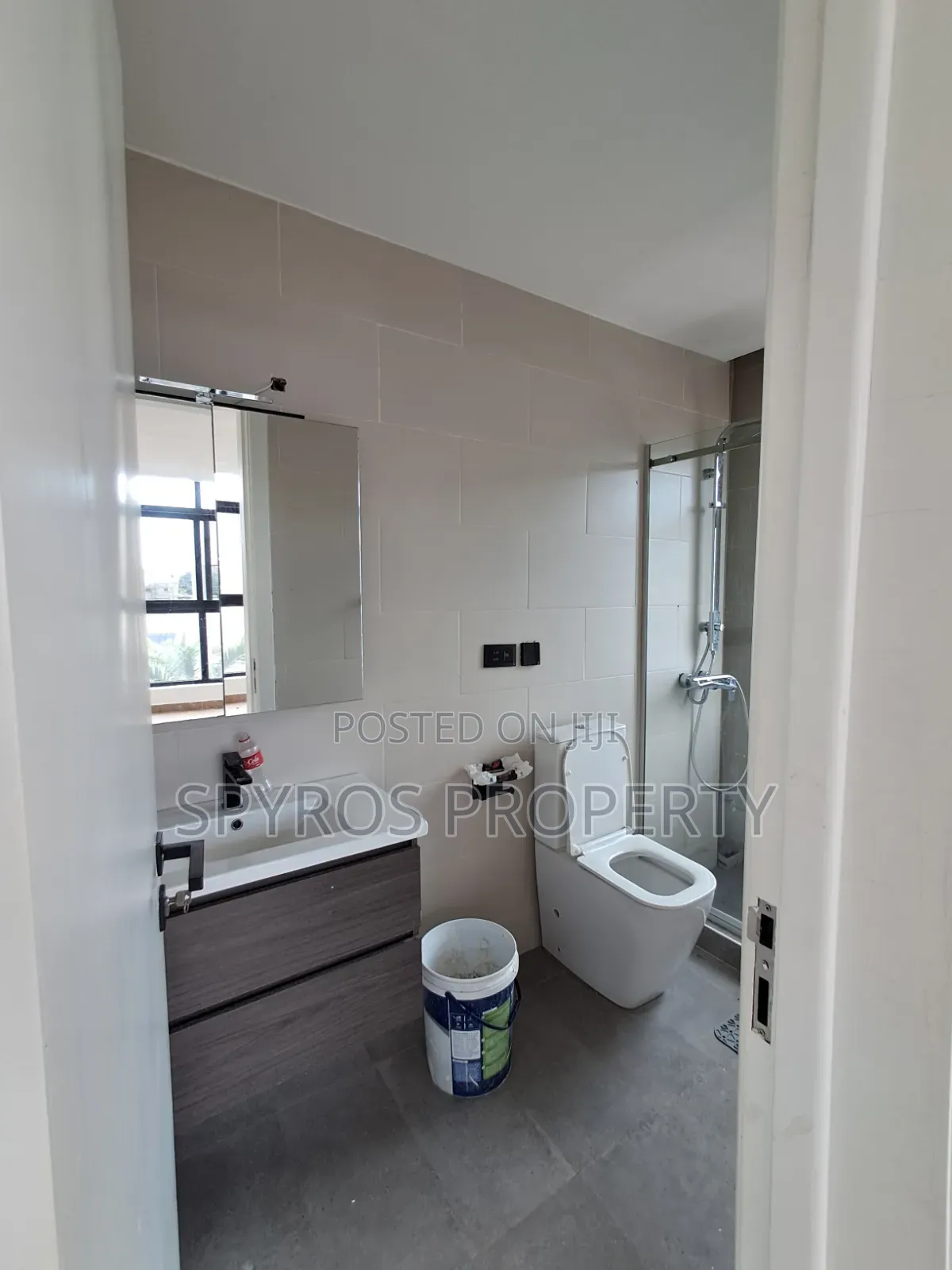 4bdrm Townhouse / Terrace in 15 Burma Enclave for rent