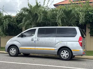Hyundai H200 2015 Silver