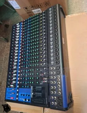 Yamaha Mg24xu Analog Mixer