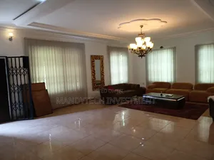 4bdrm House in Community 25 for sale