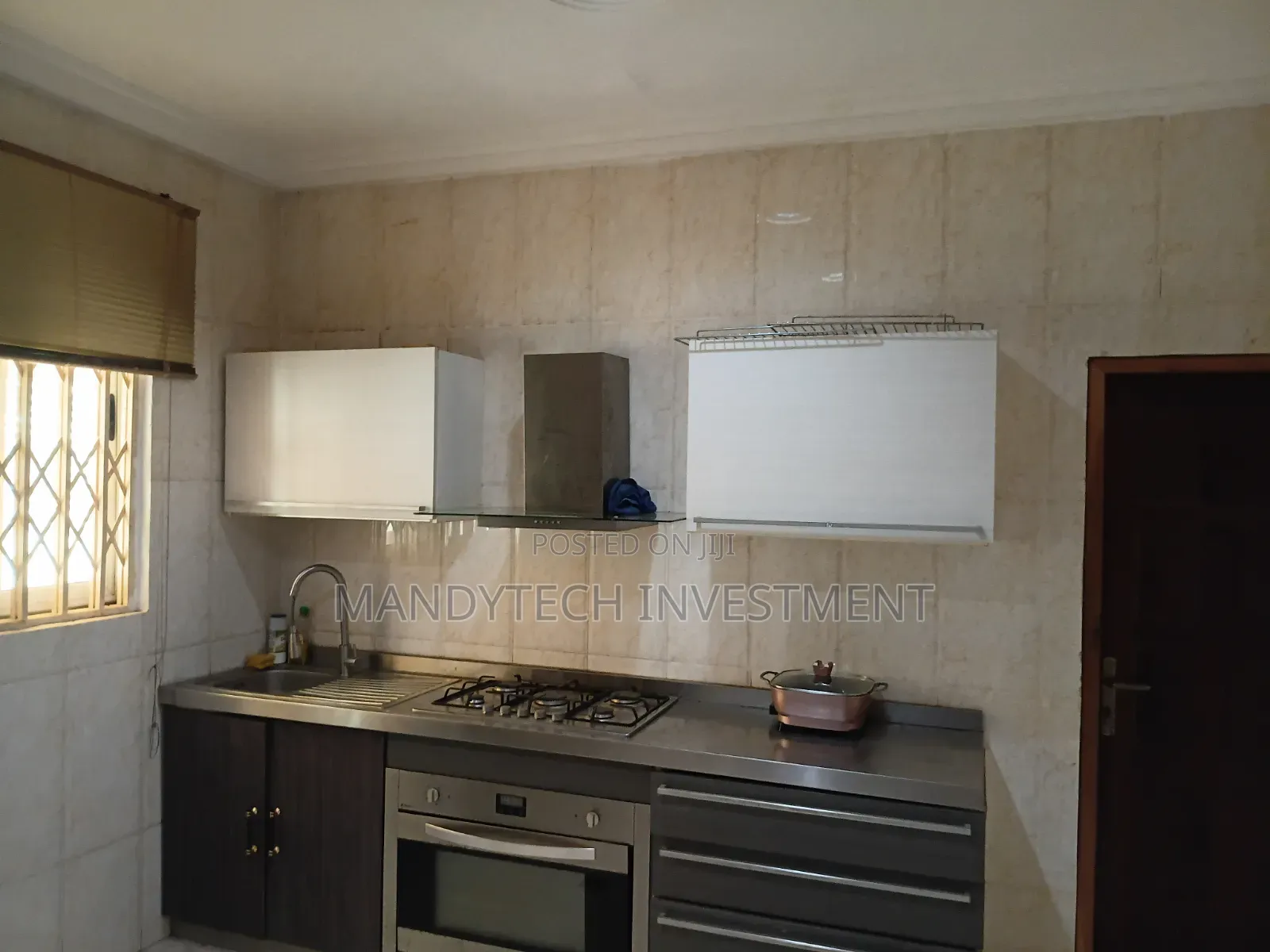 4bdrm House in Community 25 for sale