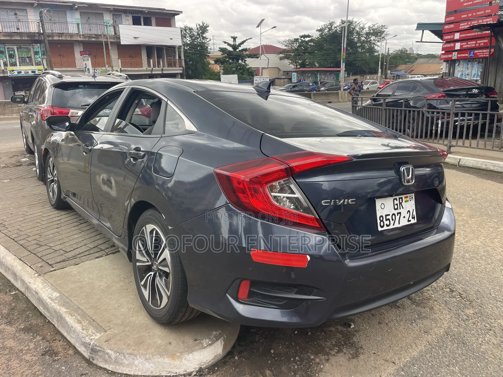 Honda Civic Sport 4dr Hatchback (1.5L 4cyl) 2017 Gray
