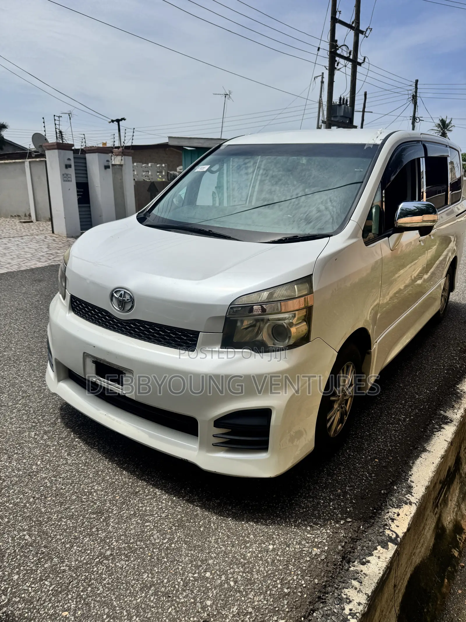 Toyota Voxy 2013 Black