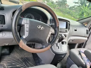 Hyundai Starex 2016 Silver