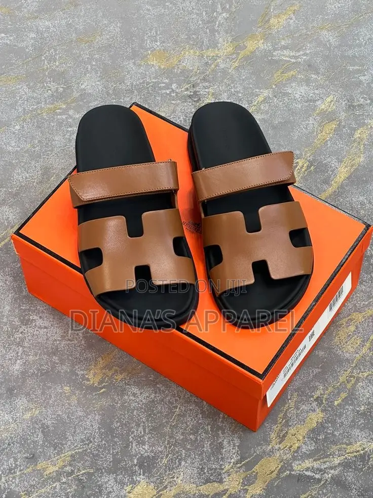 Hermès Chypre Sandals in Noir