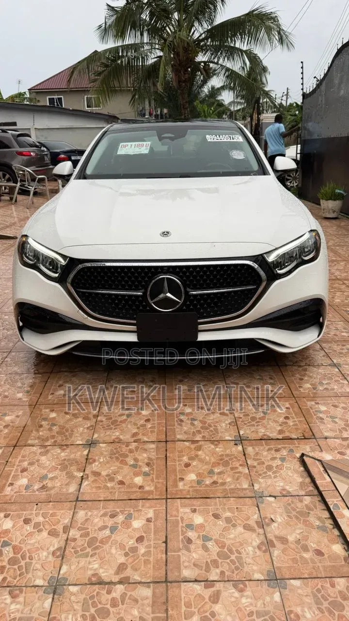 Mercedes-Benz E300 2025 White