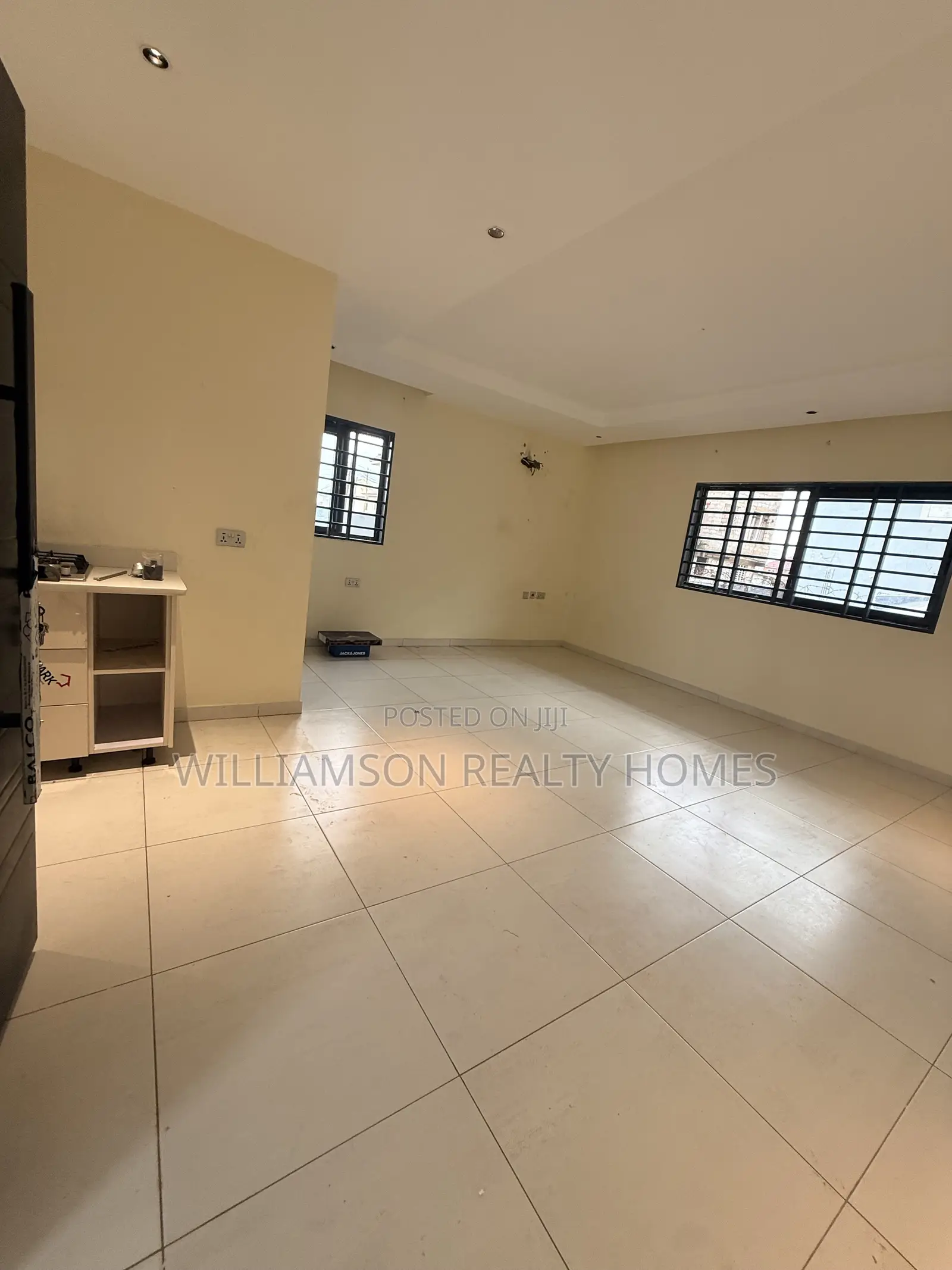 1bdrm Apartment in Community 18 Area, Spintex for rent