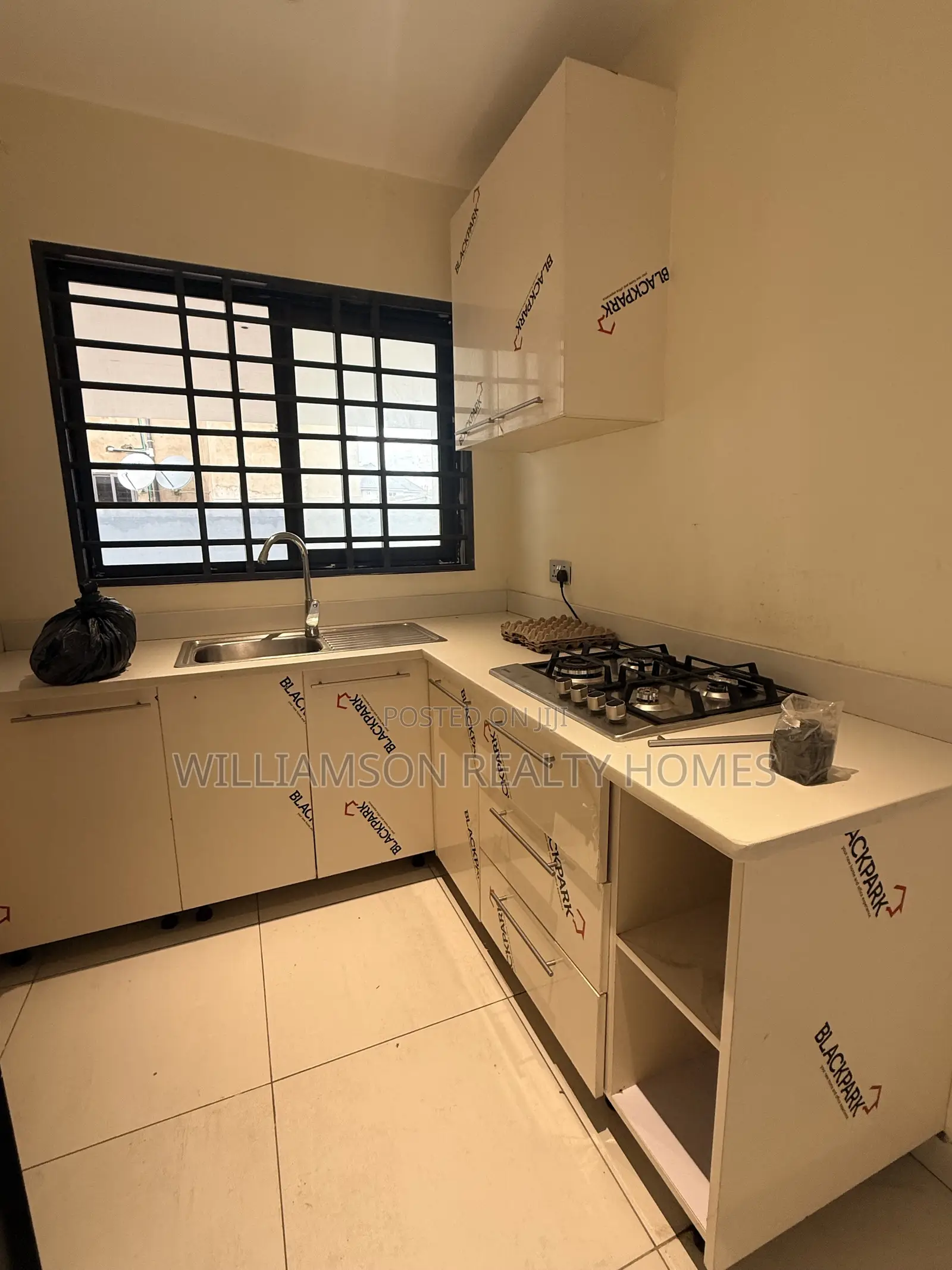 1bdrm Apartment in Community 18 Area, Spintex for rent