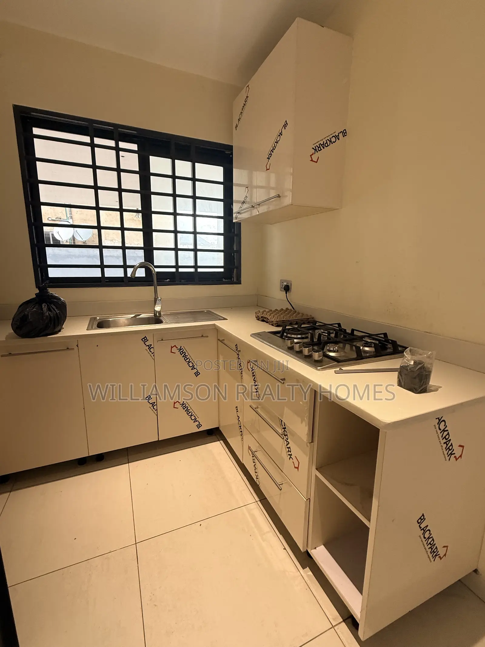 1bdrm Apartment in Community 18 Area, Spintex for rent