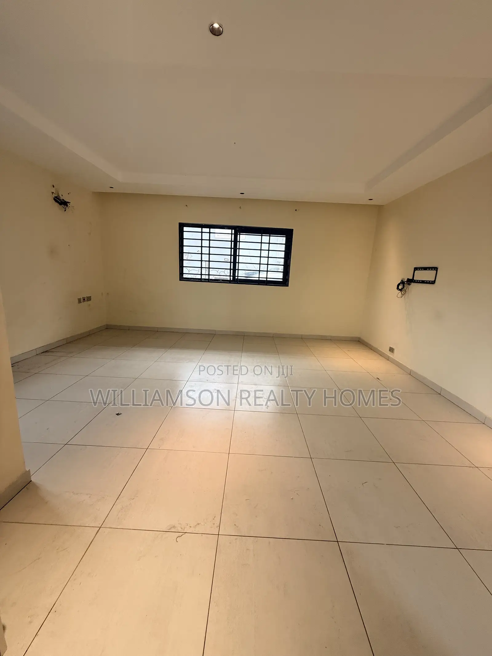 1bdrm Apartment in Community 18 Area, Spintex for rent