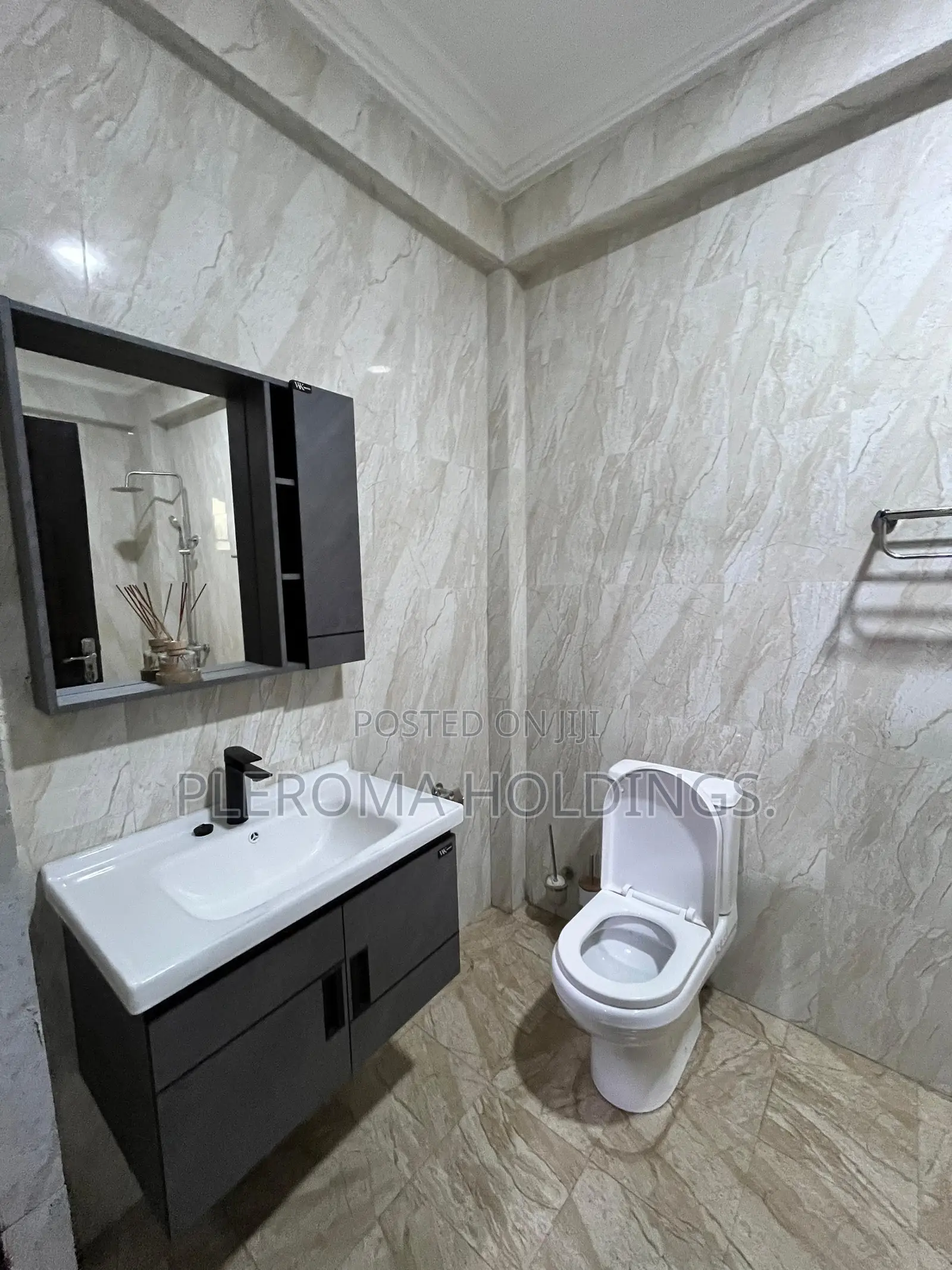 2bdrm Apartment in Adjiriganor for rent